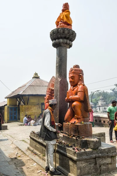 Kathmandu Nepál 2016 Április Vallási Tevékenységek Szertartás Történik Pashupatinath Templomban — Stock Fotó