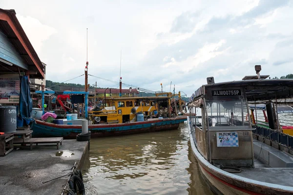 Kuala Sepetang Jetty Boats Seafoods Restaurant Famous Tourists Stop Perak — Stock Photo, Image