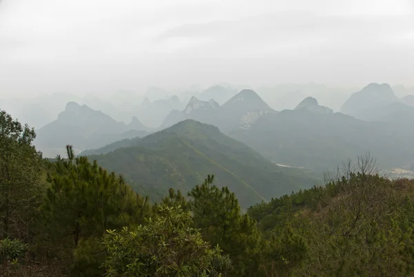 Yao berg i vinter, bestod, Guilin — Stockfoto