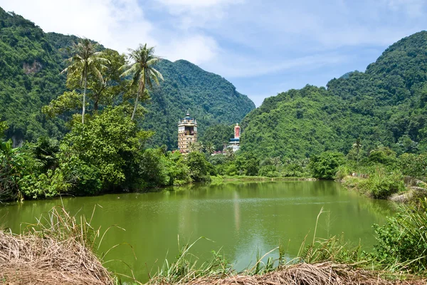 塔布藏族佛教寺庙霹雳 — 图库照片