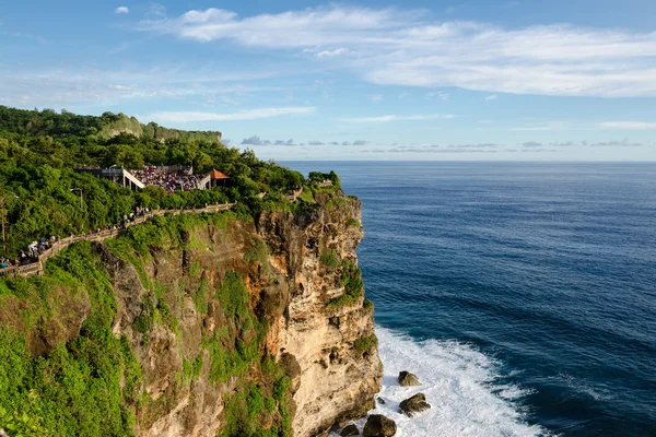 Yüksek Cliff Uluwatu Tapınağı, Bali, Endonezya — Stok fotoğraf