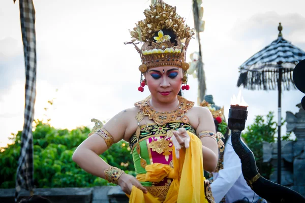 Traditionel balinesisk Kecak dans, Uluwatu tempel, Bali - Stock-foto