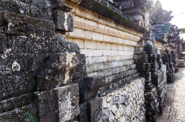 Antik duvar Uluwatu Tapınağı, Bali, Endonezya