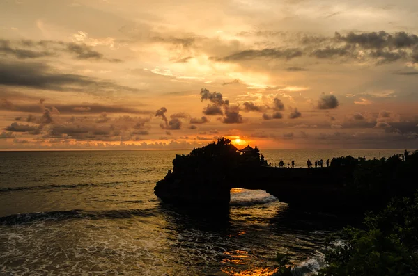 Tanah Lot Beach, Bali, Indonesia - — Stock Photo, Image