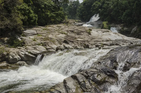 Cachoeira Chamang, Bentong, Malásia — Fotografia de Stock