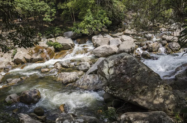 Cachoeira Chamang, Bentong, Malásia — Fotografia de Stock