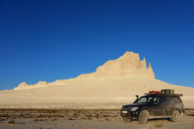Boszhira yolu, Batı Kazakistan, Ustyurt yaylası, antik denizin dibi kurumuş..