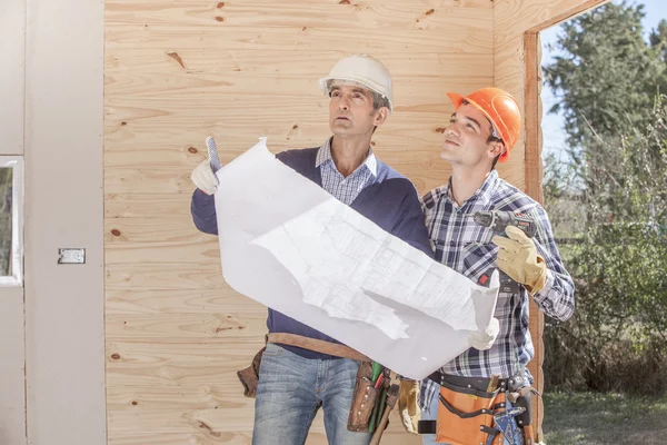 Construção Trabalhadores no trabalho — Fotografia de Stock