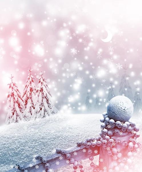 Χριστουγεννιάτικη κάρτα. Χειμωνιάτικο τοπίο. Χιόνι κάλυψε δέντρα — Φωτογραφία Αρχείου