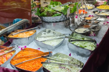 Restoran sebzeli salata barı,