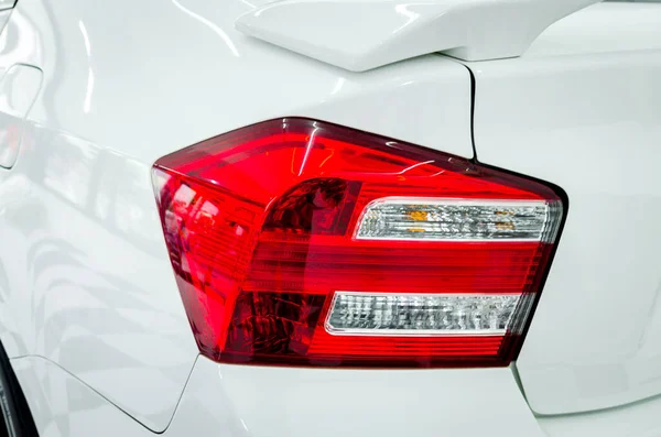 Luzes Cauda Carro Branco Moderno — Fotografia de Stock