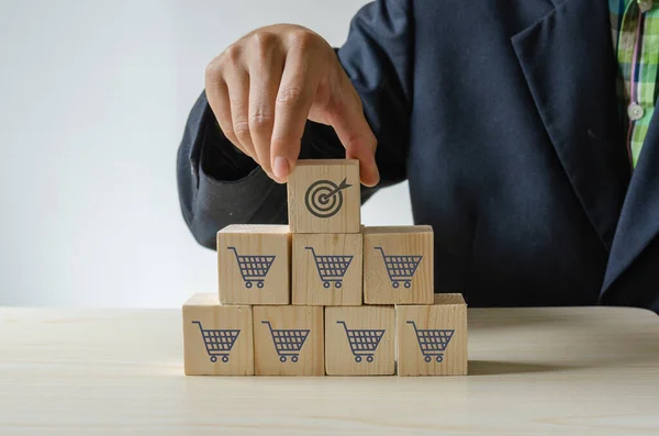 Hand Holding Wood Cube Icon Goal Shopping Cart Symbol Increased — Φωτογραφία Αρχείου