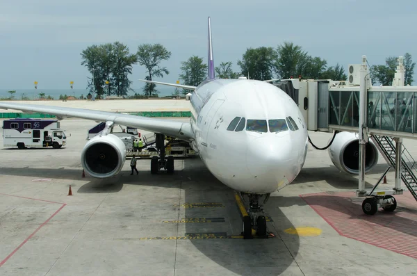 Lentokone Thaimaa — kuvapankkivalokuva