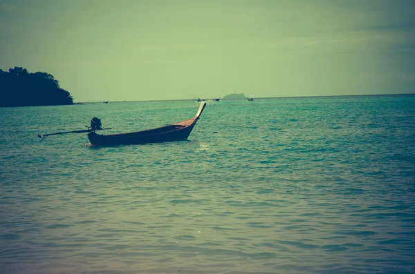 Mar de Andamán y barco — Foto de Stock