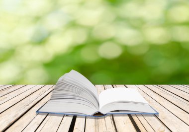 ahşap kitap