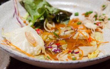 Artık yemek yiyecek