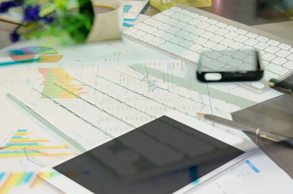 Teclado sobre la mesa — Foto de Stock