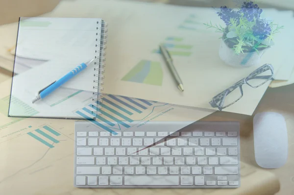 Verslag over Bureau — Stockfoto