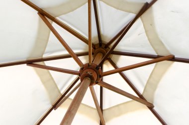 beyaz şemsiye beach