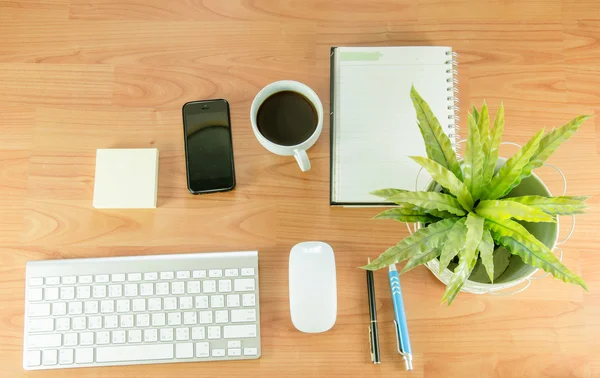 Office workplace with smart phone — Stock Photo, Image