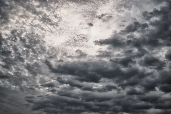 Dark clouds black white — Stock Photo, Image