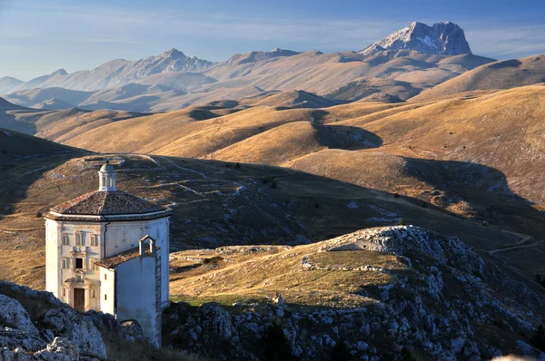 Oratorio di Santa Maria della Pietà a Rocca Calascio