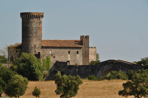 The badia castle and bridge — Stock Photo, Image