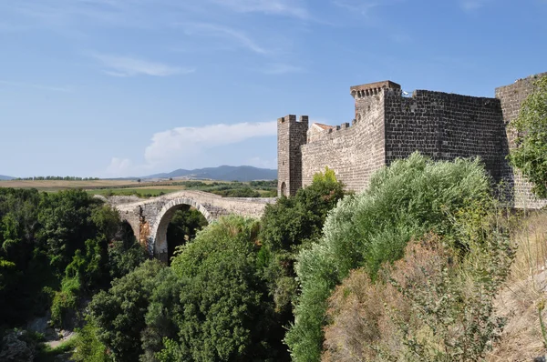 Badia Kalesi ve Köprüsü