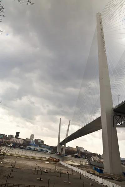 Grote hangbrug — Stockfoto