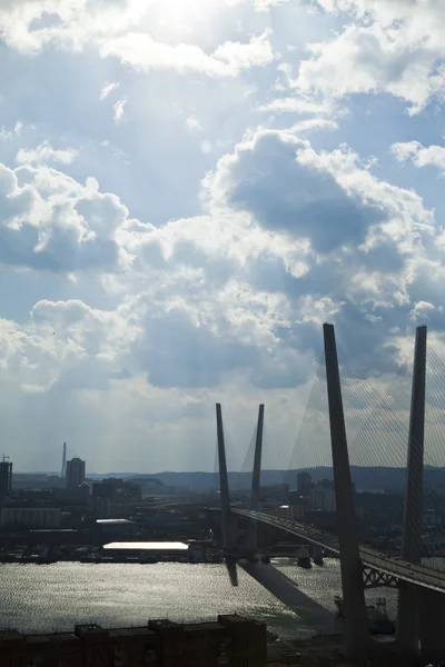 Grande ponte de suspensão Fotos De Bancos De Imagens