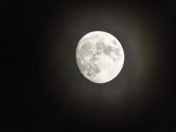La luna en el cielo —  Fotos de Stock