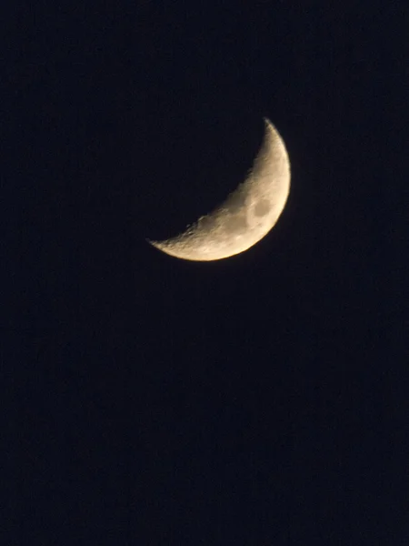Księżyc na niebie — Zdjęcie stockowe