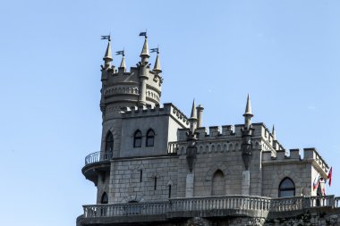 Denizin kenarında kale