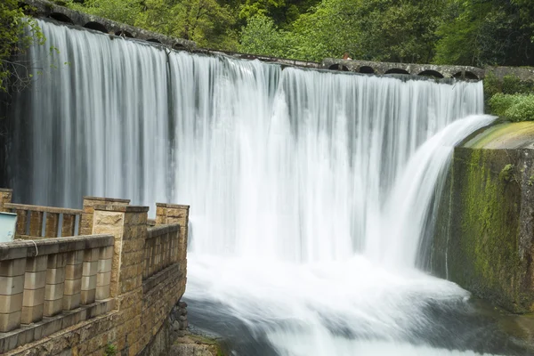 Falls in mountains — Stock Photo, Image