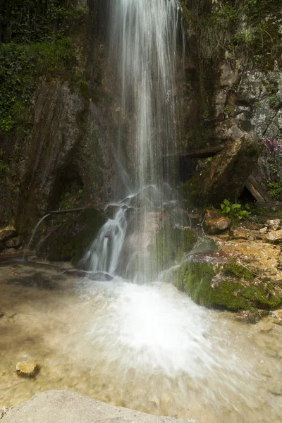 Falls in mountains — Stock Photo, Image