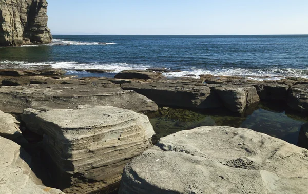 Rocas y mar — Foto de Stock