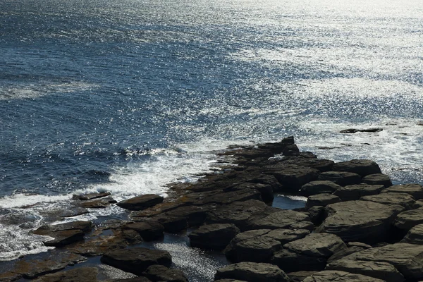 Rocce e mare — Foto Stock