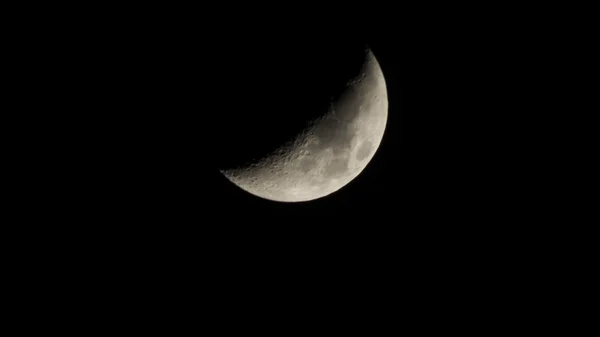 明亮的新月 — 图库照片