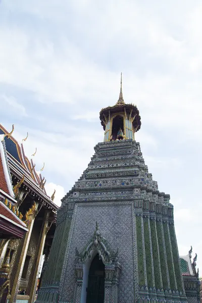 Gyönyörű buddhista templom — Stock Fotó