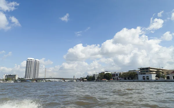 Barcos en el río — Foto de Stock