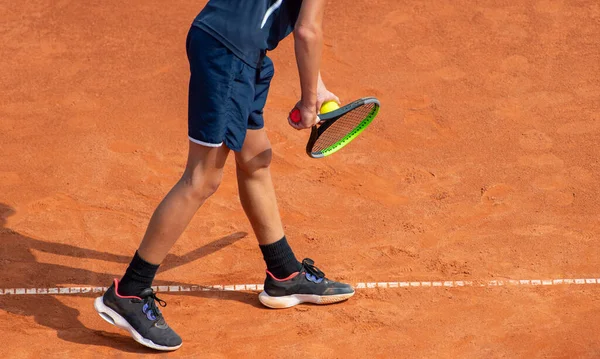 Giocatore Tennis Maschile Azione Sul Campo Una Giornata Sole Concetto — Foto Stock