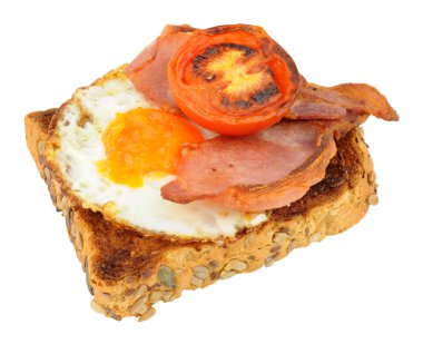 Sahanda yumurta ve pastırma tost ızgara domates ile