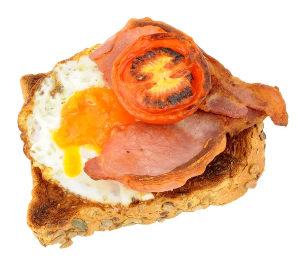Fried Egg And Bacon With Grilled Tomato On Toast — Stock Photo, Image