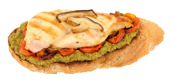 Grilled Chicken Breast And Pesto With Tomatoes On Toast — Stock Photo, Image