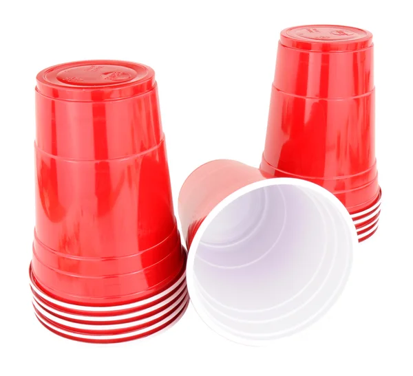 Tasses à boire jetables en plastique rouge — Photo