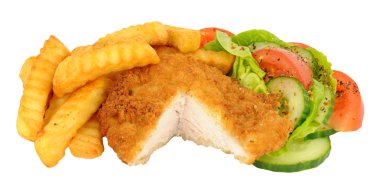 Ekmekli tavuk biftek ve cips yemek