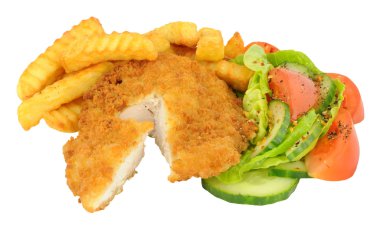 Ekmekli tavuk biftek ve cips yemek