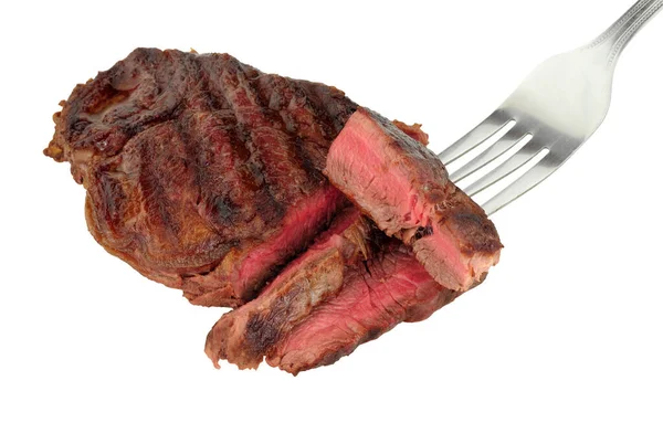 鲜有煮熟的多汁牛肉排 在白色背景下隔离 — 图库照片