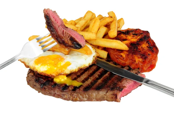 Steak Chips Mahlzeit Mit Gegrillten Tomaten Isoliert Auf Weißem Hintergrund — Stockfoto