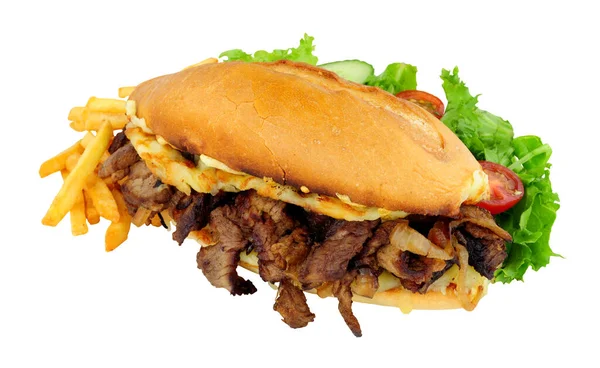 Biefstuk Kaas Sandwich Met Gebakken Uien Frietjes Een Knapperig Broodje — Stockfoto